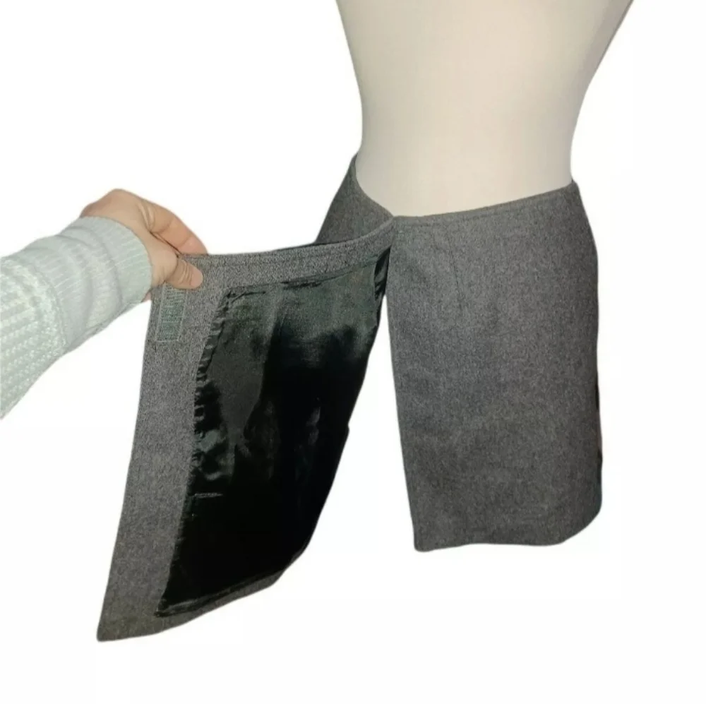 Express World Brand 3/4 Mini Skirt Gray Wrap Wool Blend. Dimensions wais…